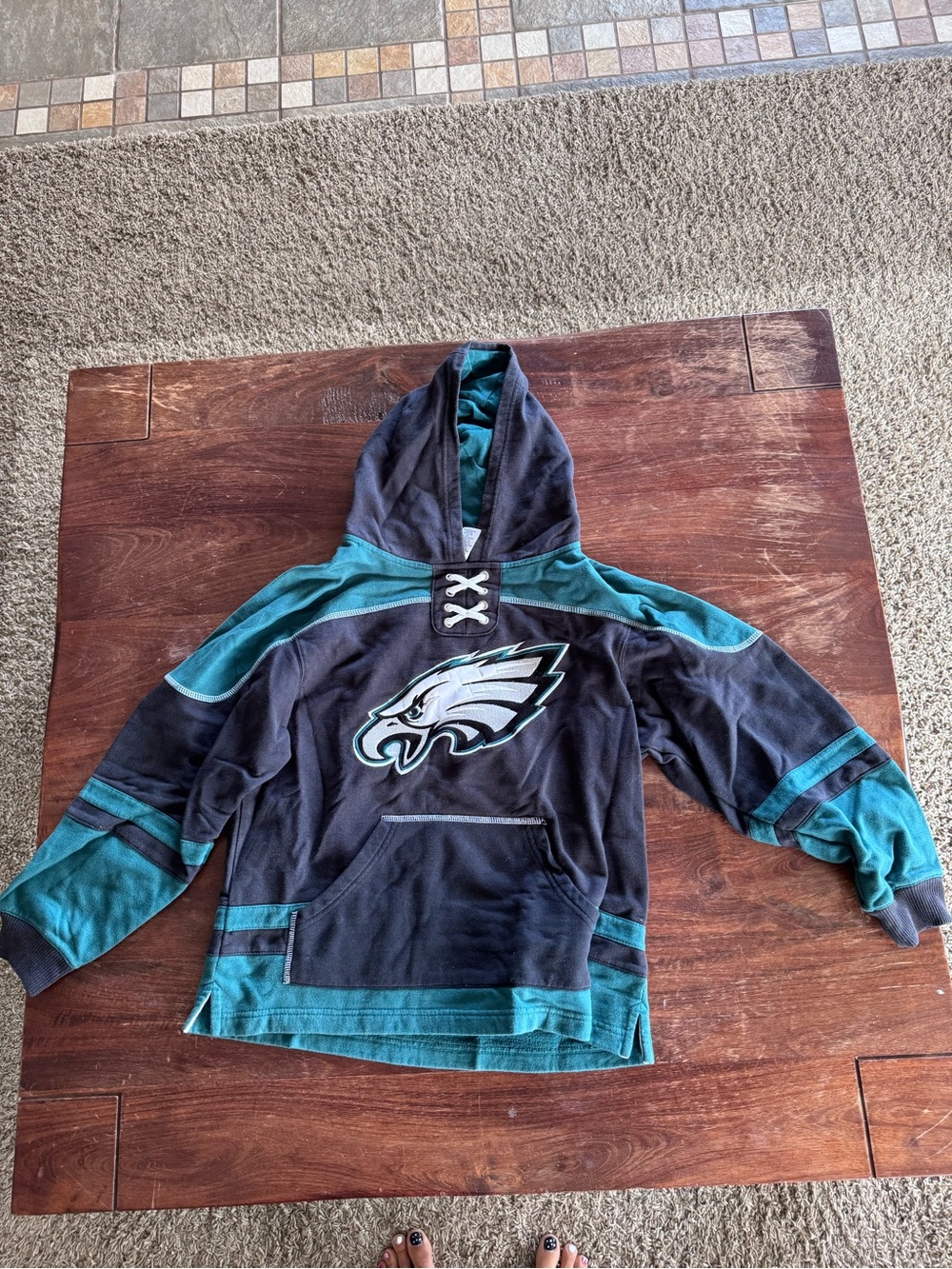 NFL Eagles Youth Teal & Black Hoodie size 10-12
